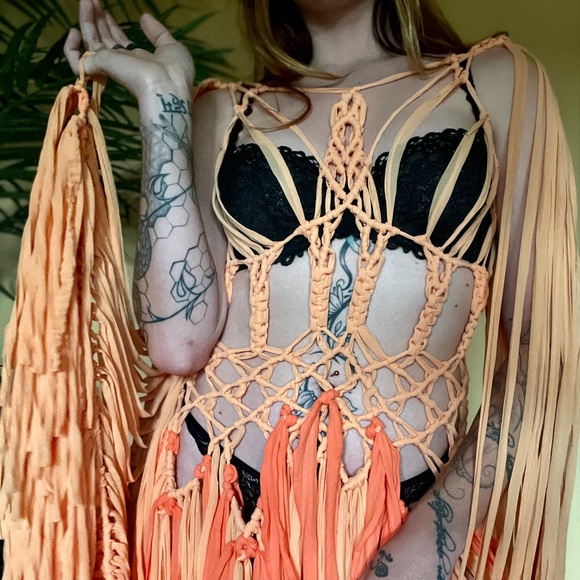 Handmade Corset Macramé Dress - Picture 14 of 17